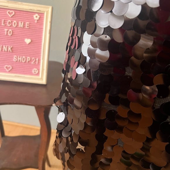 💚💛 NWT!! Forever 21 Contemporary After Dark Collection Skirt - Picture 3 of 4